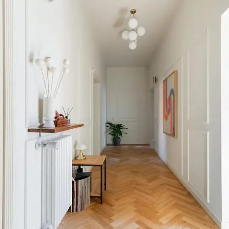 Apartment Oasis *