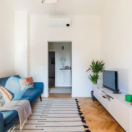 Oasis Apartment